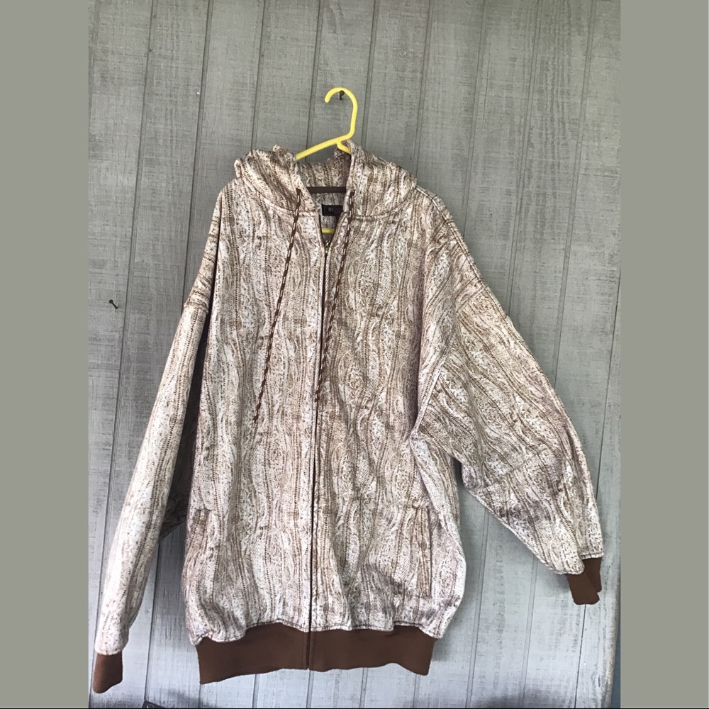 Members Property Jacket - Picture 2 of 4